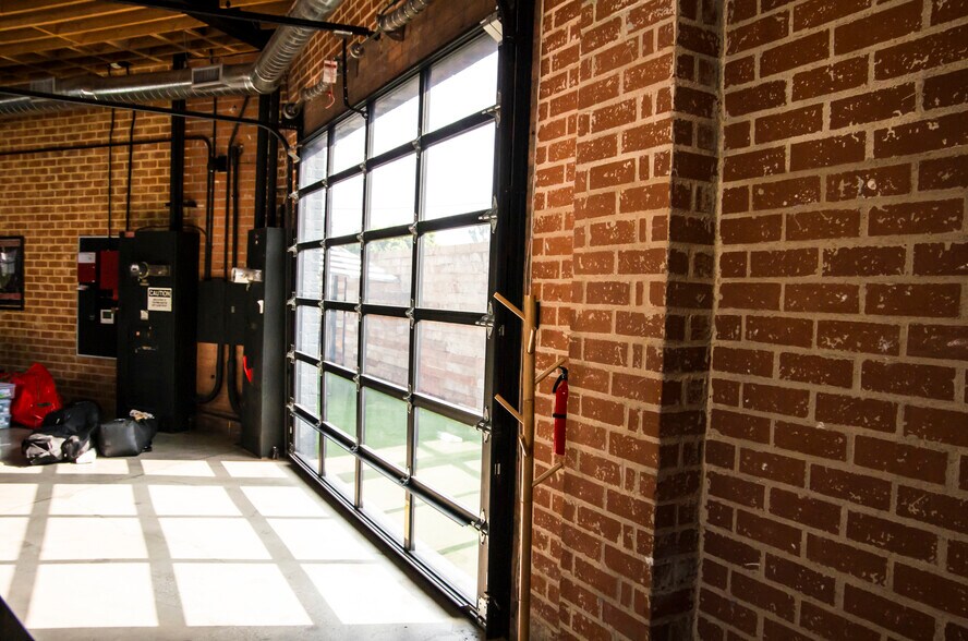 More Photos Of 5632 W Washington Blvd, Los Angeles Loft Creative Space For Lease