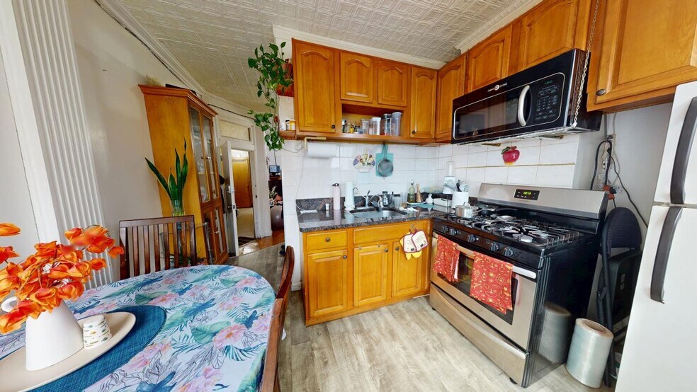 More Photos Of 1649 George St, Ridgewood Apartments For Sale