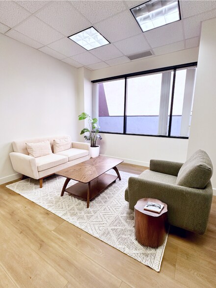 More Photos Of 1990 Westwood Blvd, Los Angeles Coworking Space