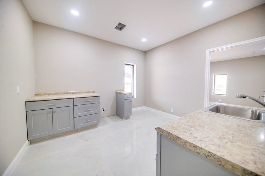 More Photos Of 14480 W I-20, Odessa Industrial For Sale