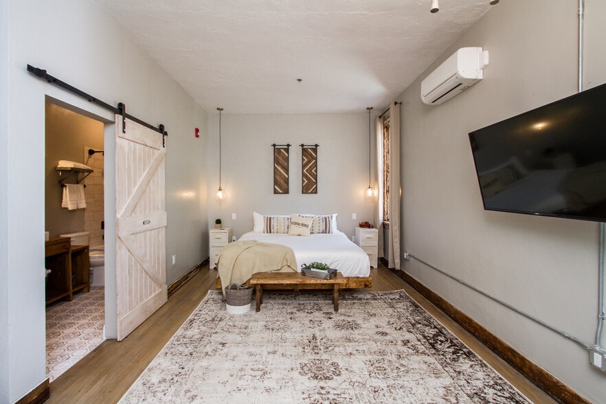 More Photos Of 200 S Magdalen St, San Angelo Police Fire Station For Sale