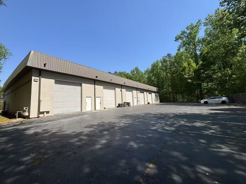 More Photos Of 4319 Duluth Hwy, Duluth Light Manufacturing For Sale