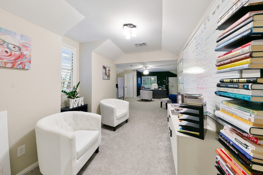 More Photos Of 10419 W Hidden Lake Ln, Richmond Religious Facility For Sale