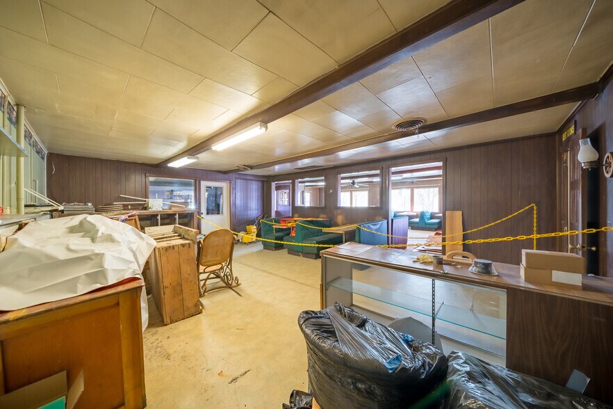 More Photos Of 19215 CA-46 East, Shandon General Retail For Sale