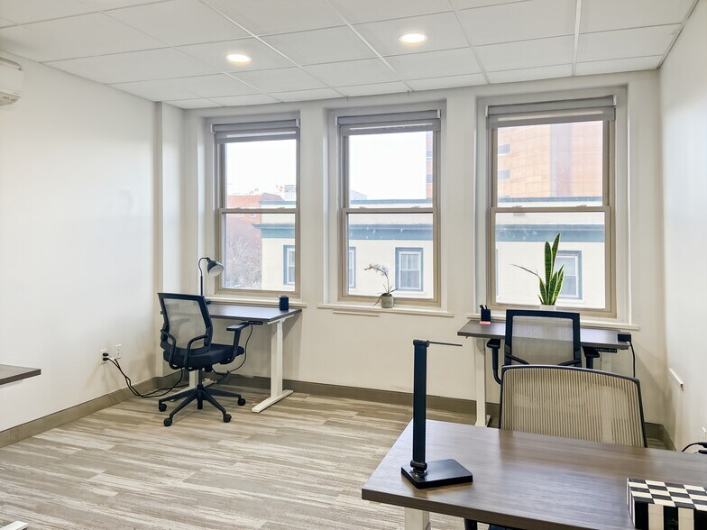 More Photos Of 1087 Elm St, Manchester Coworking Space