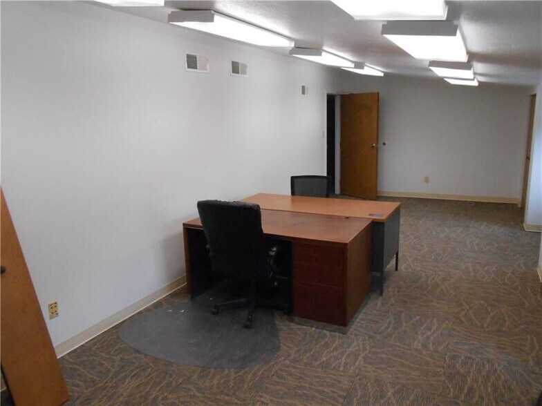 More Photos Of 5081 Old Clairton Rd, Pittsburgh Office For Lease