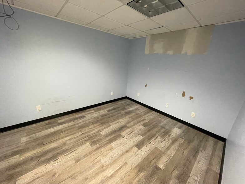More Photos Of 3041 Avenue U, Brooklyn Medical For Lease