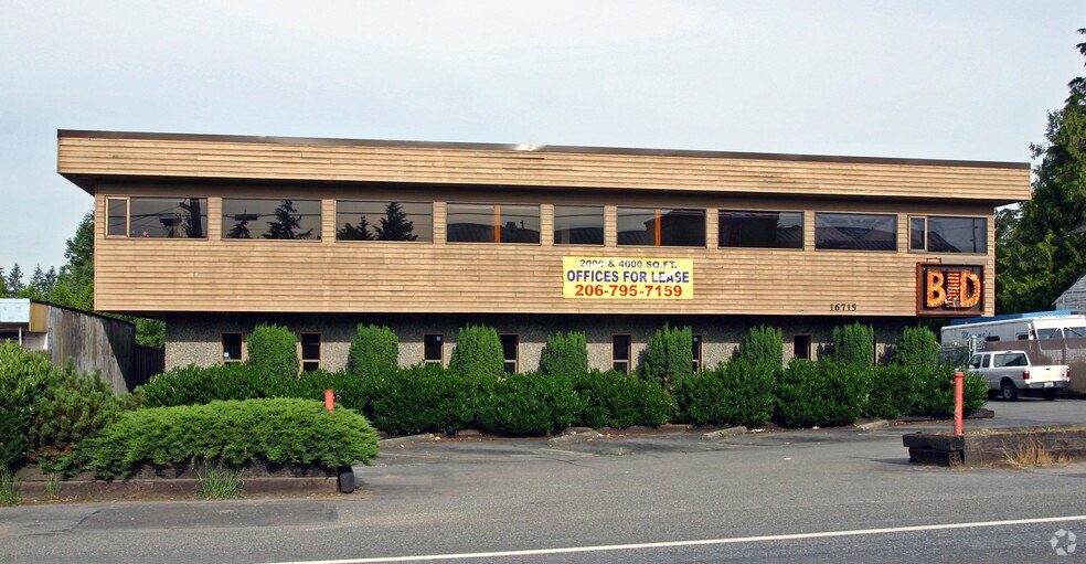 More Photos Of 16715 Aurora Ave N, Shoreline Flex For Lease