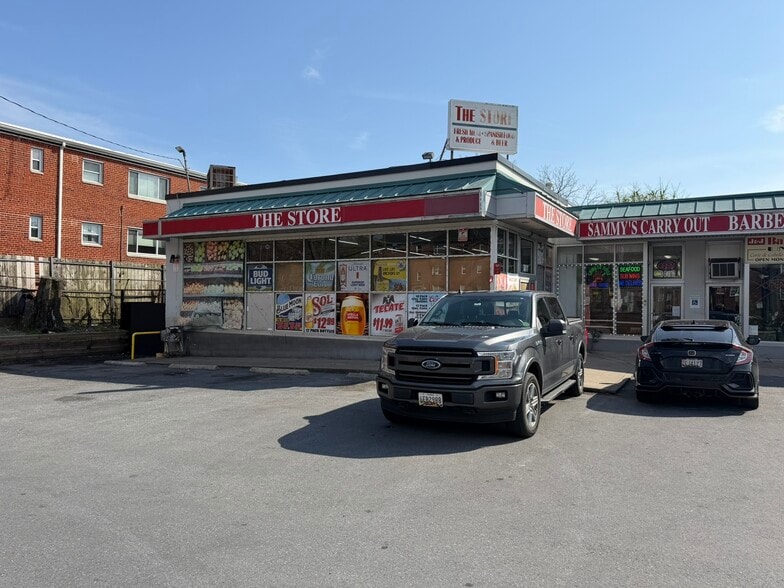 Primary Photo Of 3811 Hamilton St, Hyattsville General Retail For Lease