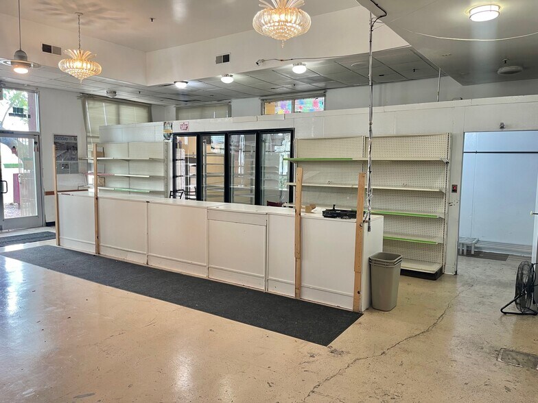 More Photos Of 213-217 W Winton Ave, Hayward Storefront For Lease