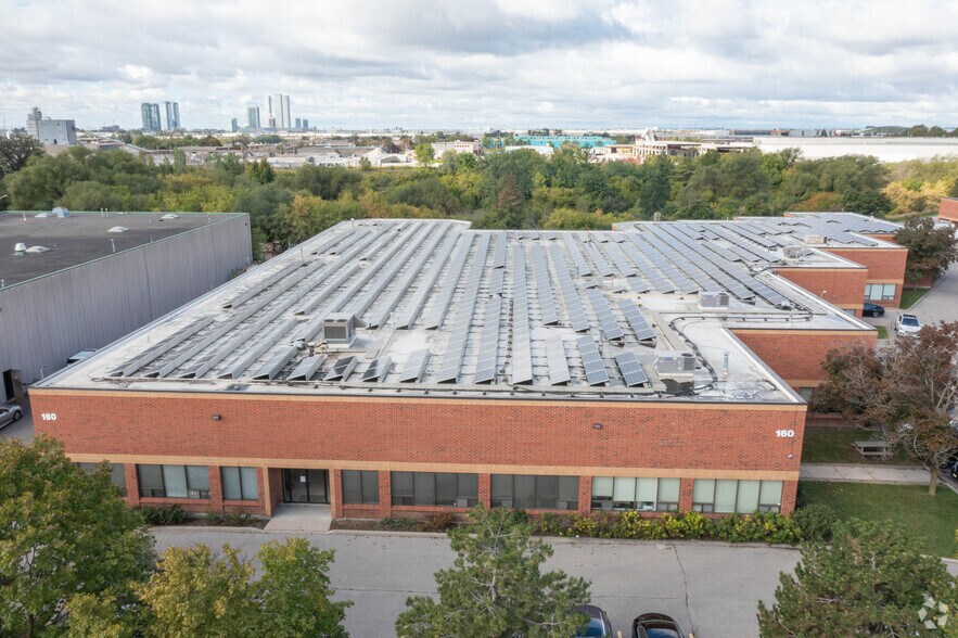 More Photos Of 160 Bradwick Dr, Concord Warehouse For Lease