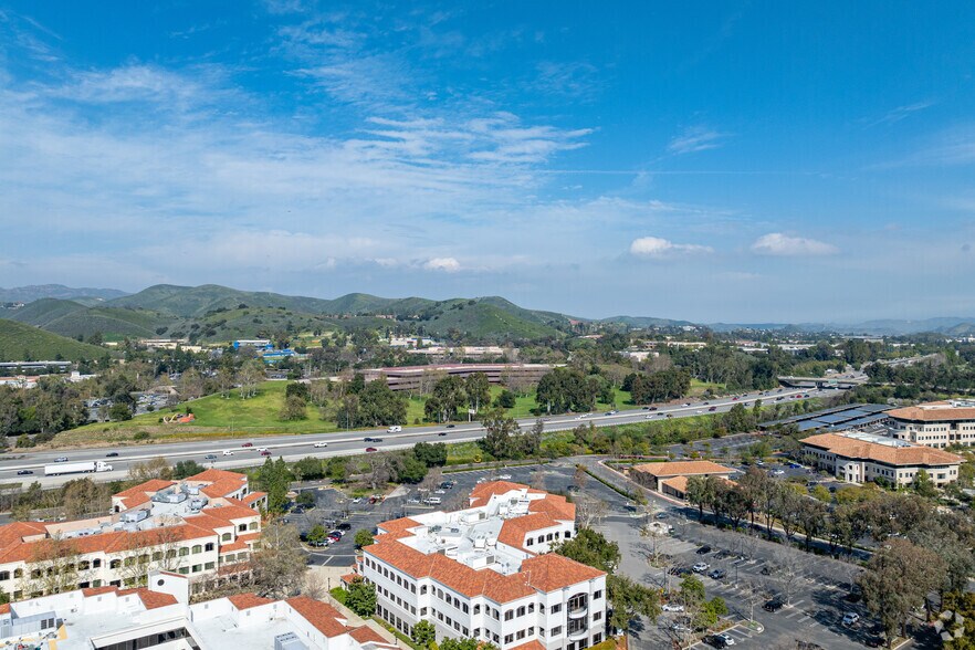 More Photos Of 2829 Townsgate Rd, Westlake Village Coworking Space