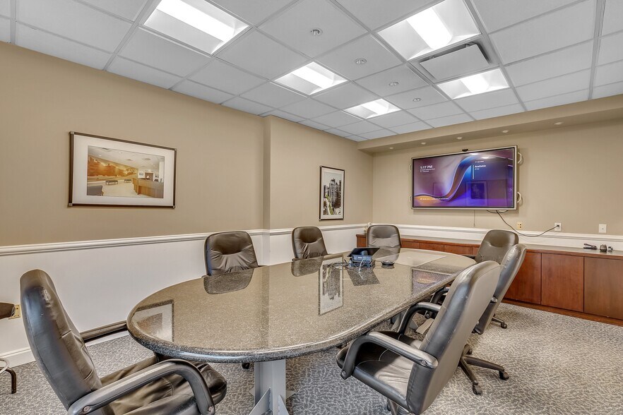 More Photos Of 22 Colt Ct, Ronkonkoma Warehouse For Sale