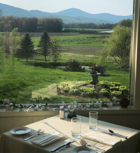 More Photos Of 548 Main St, Fryeburg Hotel For Sale