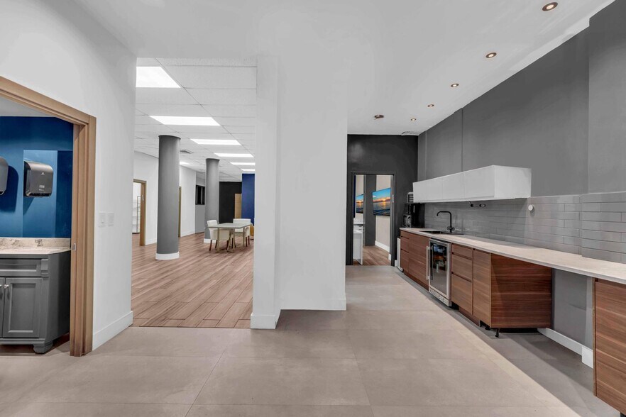 More Photos Of 3505 S Ocean Dr, Hollywood Apartments For Lease