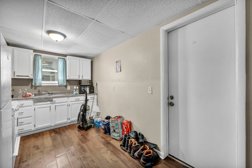 More Photos Of 16226 Arcade Ave, Cleveland Multifamily For Sale