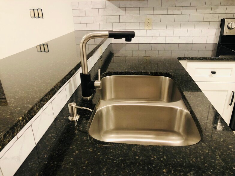 More Photos Of 229 Wilson St NW, Lenoir Multifamily For Sale