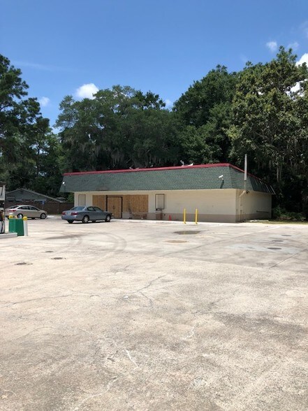 More Photos Of 1810 Ribaut Rd, Port Royal Convenience Store For Sale