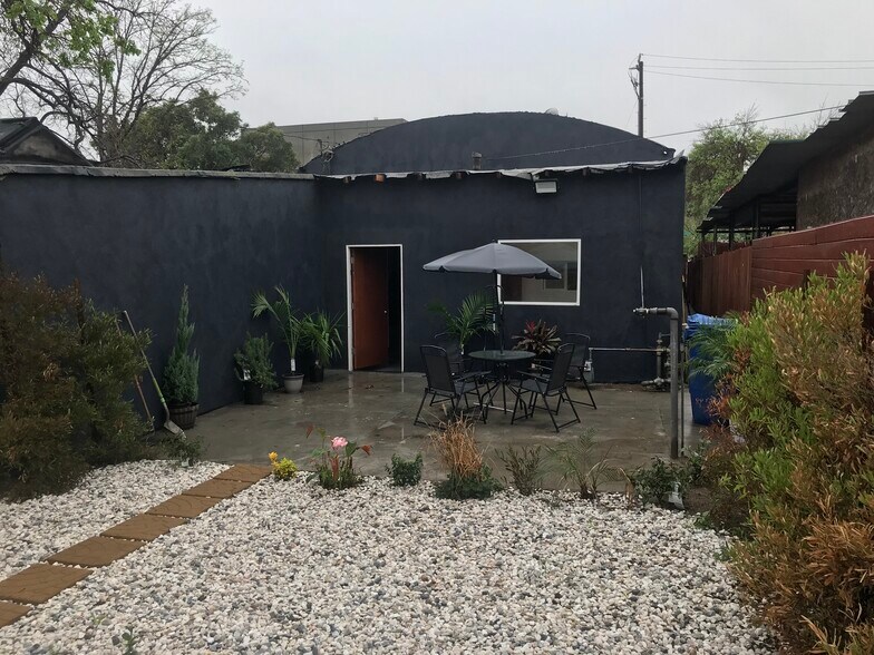 More Photos Of 5838 Woodlawn Ave, Los Angeles Auto Repair For Sale