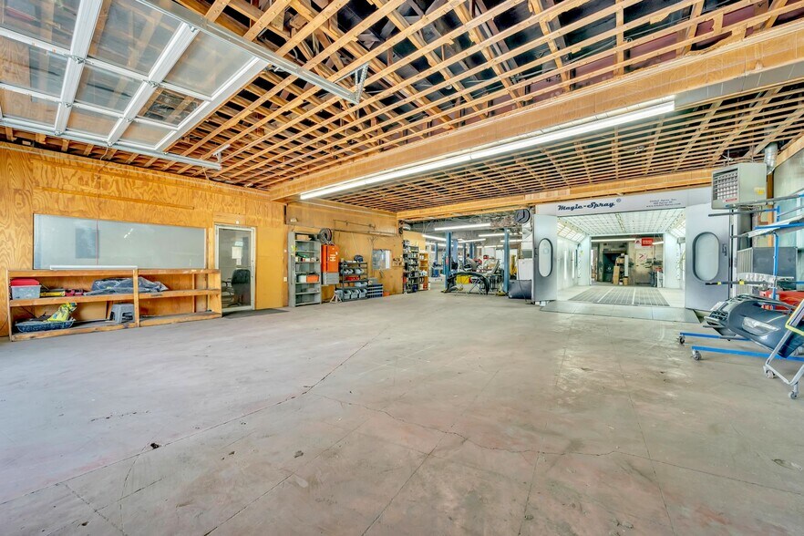 More Photos Of 4423 Belair Rd, Baltimore Auto Repair For Sale