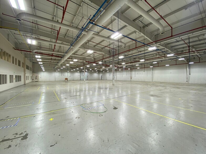 More Photos Of 701 Maple St, Peshtigo Warehouse For Lease