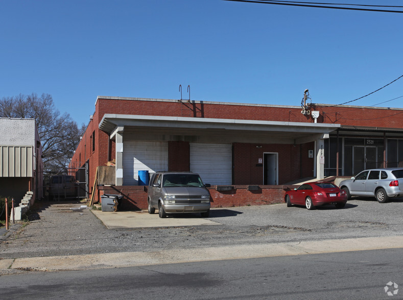 Primary Photo Of 2517 Lucena Ave, Charlotte Warehouse For Lease