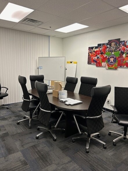 More Photos Of 8801 Wallisville Rd, Houston Warehouse For Lease