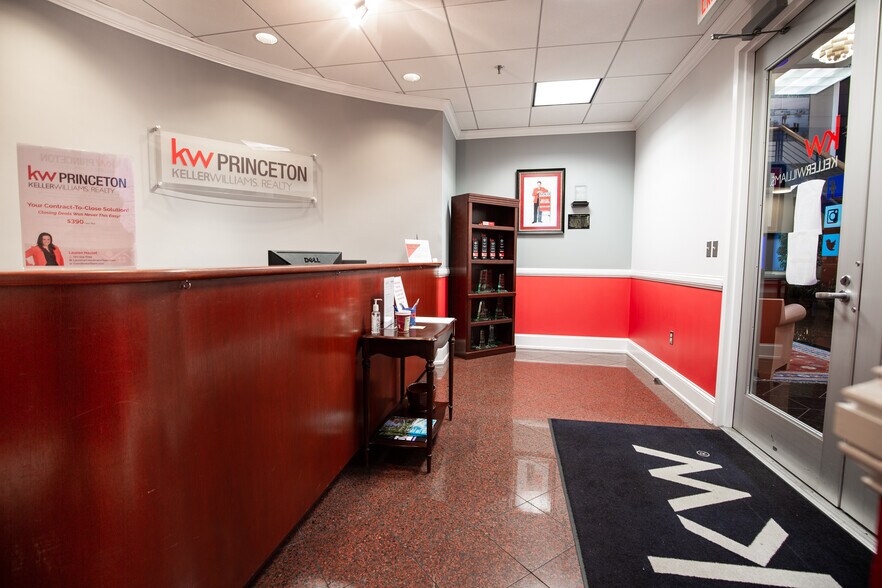 More Photos Of 100 Canal Pointe Blvd, Princeton Medical For Lease