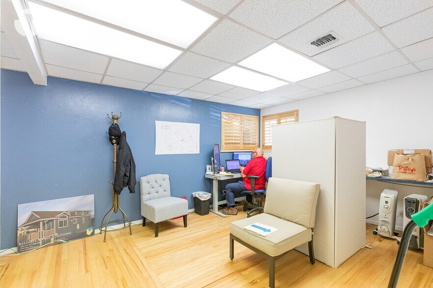 More Photos Of 917-923 Drever St, West Sacramento Office Residential For Sale