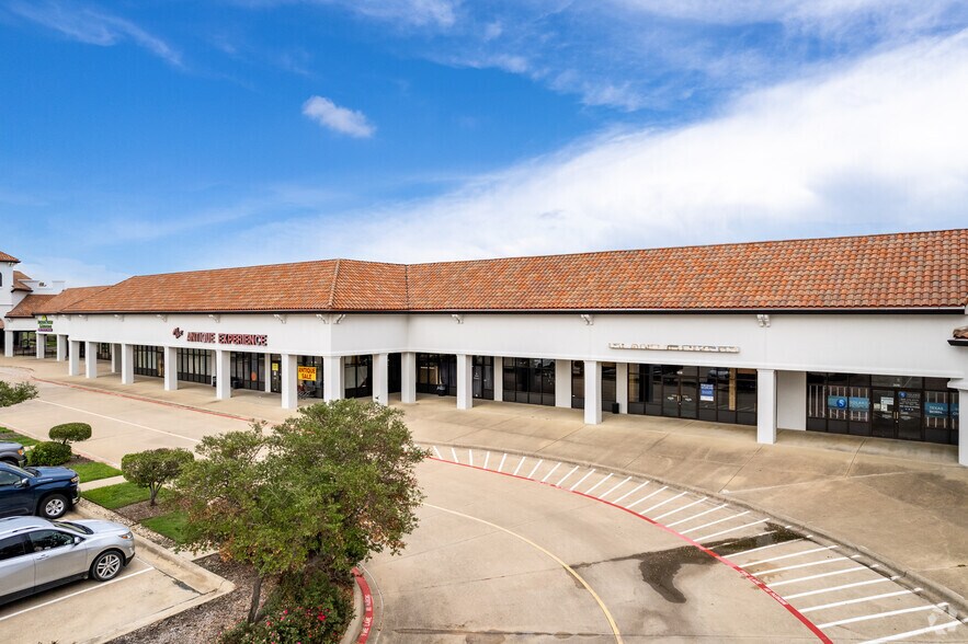 More Photos Of 5800 N Interstate 35, Denton Unknown For Lease