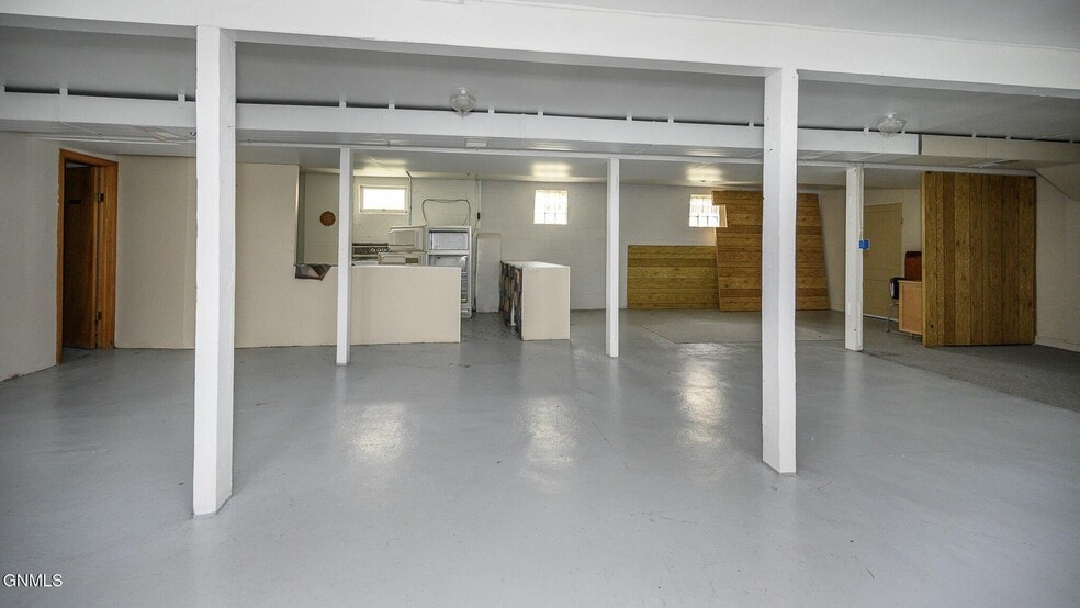 More Photos Of 21 Main St E, Golden Valley Religious Facility For Sale