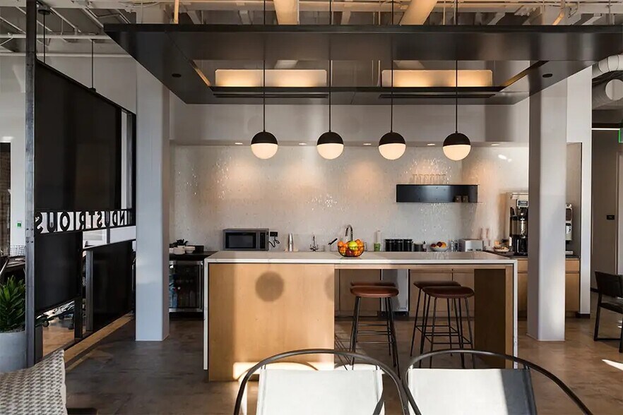 More Photos Of 350 Massachusetts Ave, Indianapolis Coworking Space