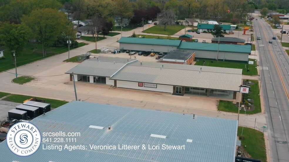 Primary Photo Of 101 9th St, Charles City Freestanding For Sale