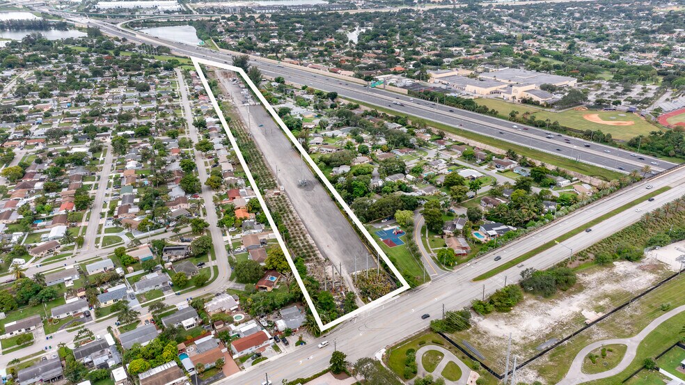 More Photos Of 5050 Peters Rd, Plantation Land For Lease