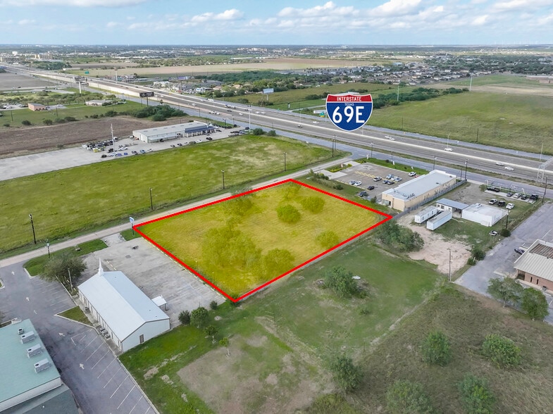 More Photos Of 801 Zillock Rd, San Benito Storefront For Sale