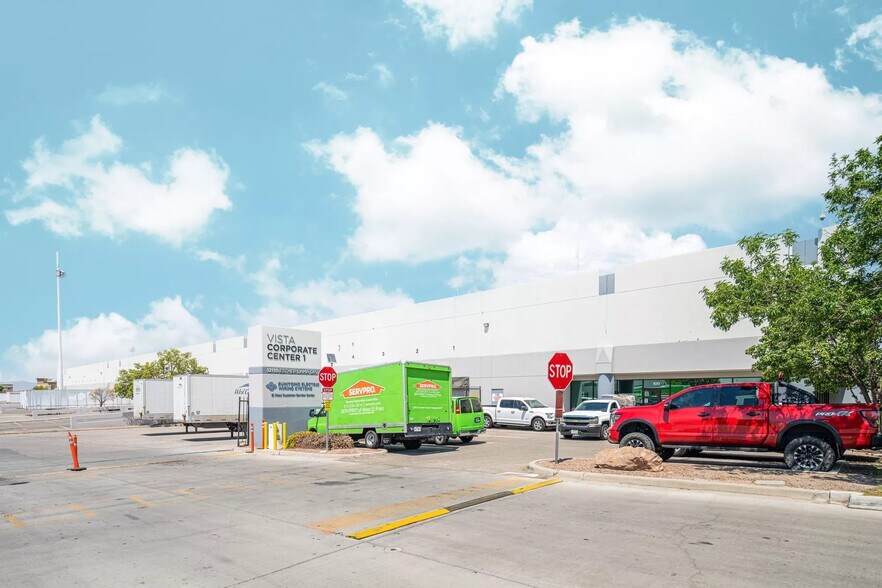 More Photos Of 12110 Esther Lama Dr, El Paso Distribution For Lease