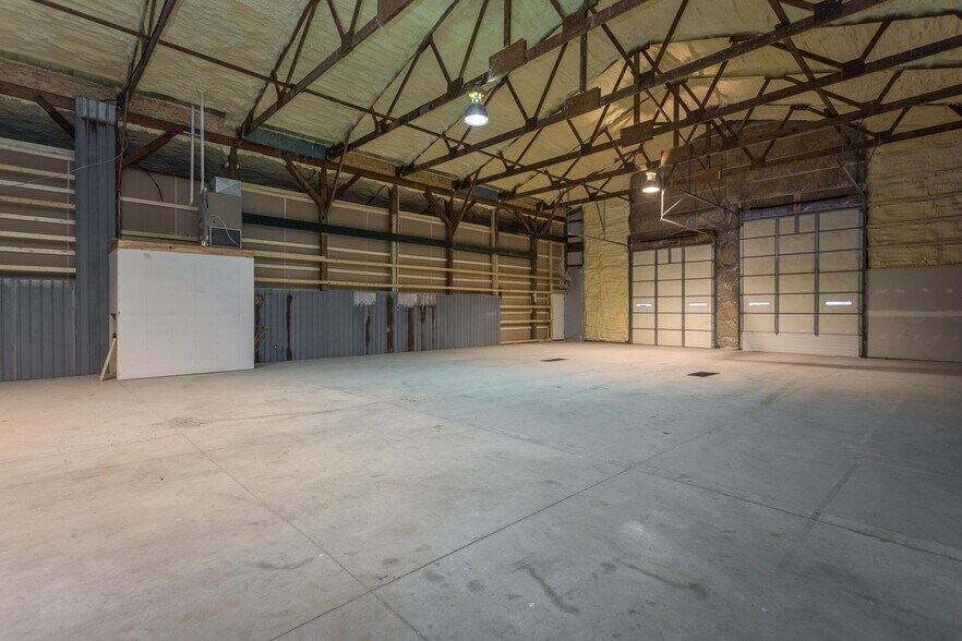 More Photos Of 815 E 1st Ave, Osakis Flex For Lease