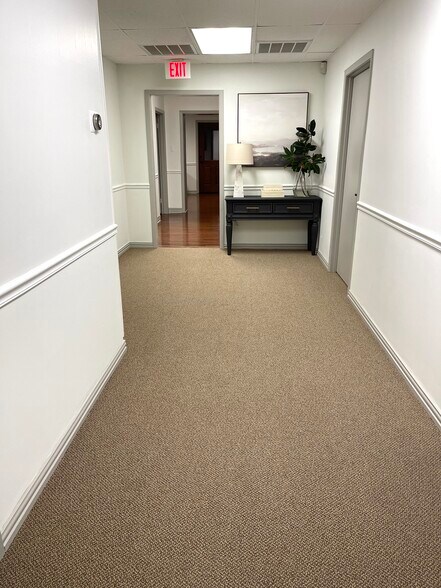 More Photos Of 200 S 10th St, Richmond Coworking Space