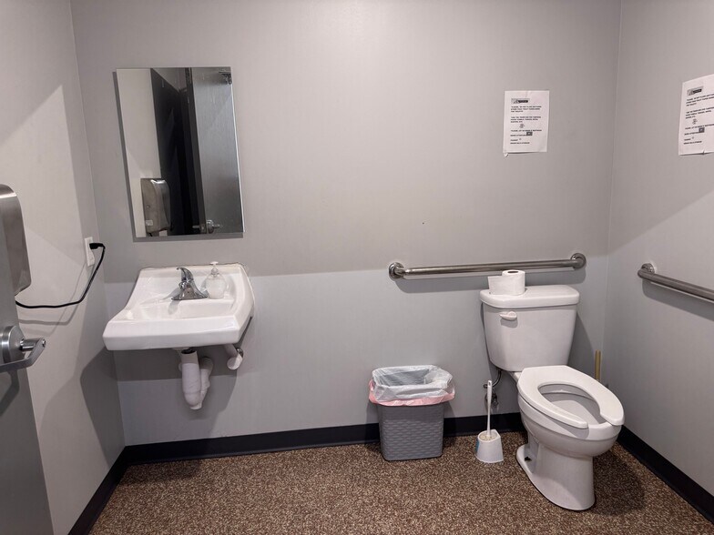 More Photos Of 1600 McPherson Ave, Council Bluffs Self Storage For Sale