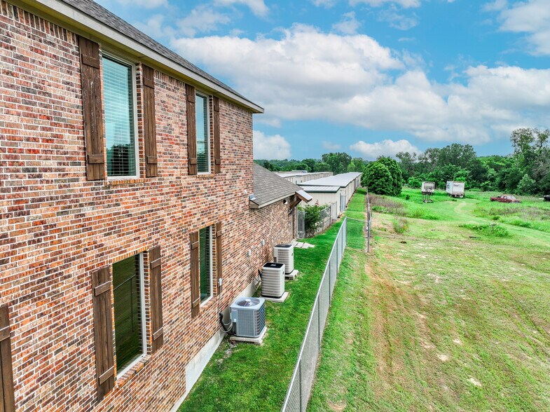 More Photos Of 10941 State Highway 78, Lavon Office For Sale