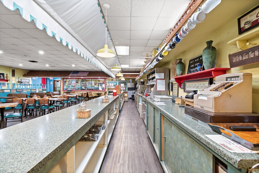 More Photos Of 816 Harrison Ave SW, Canton Restaurant For Sale