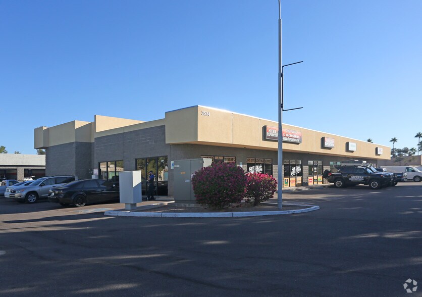 More Photos Of 2534 W Broadway Rd, Mesa General Retail For Lease