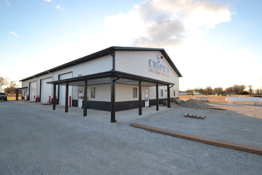 More Photos Of 3247 E State Road 28, Tipton Warehouse For Sale