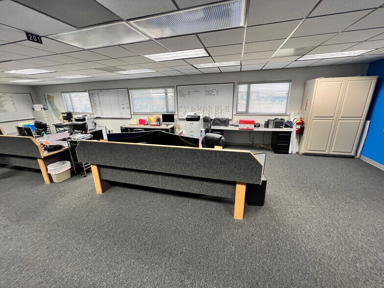 More Photos Of 1244 River View Dr, Cody Office For Lease