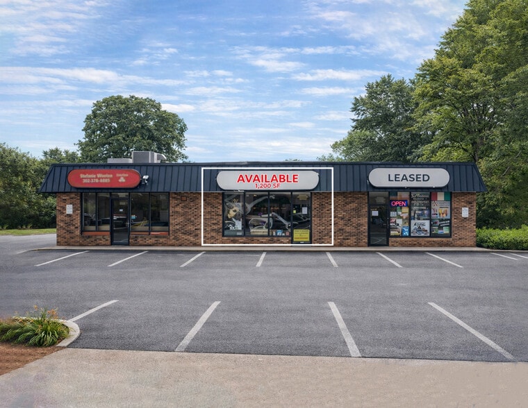 Primary Photo Of 12 E Main St, Middletown Freestanding For Lease