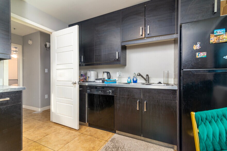 More Photos Of 822 E Montecito Ave, Phoenix Apartments For Sale