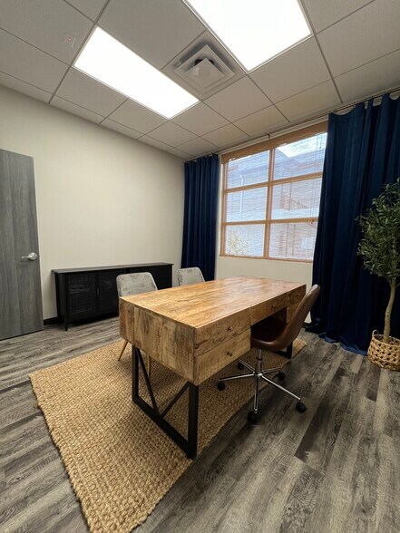 More Photos Of 12280 Broadway St, Pearland Office For Sale