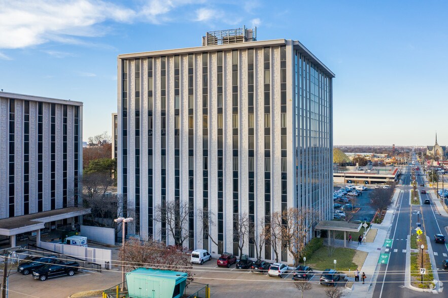 More Photos Of 2000 N Classen Blvd, Oklahoma City Office For Lease