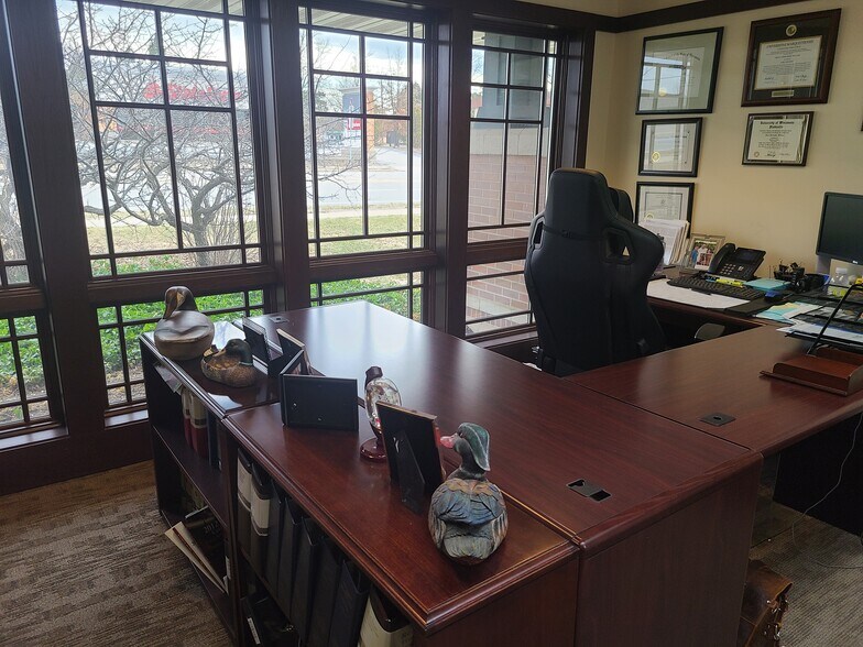 More Photos Of 1400 Merrill Ave, Wausau Medical For Sale