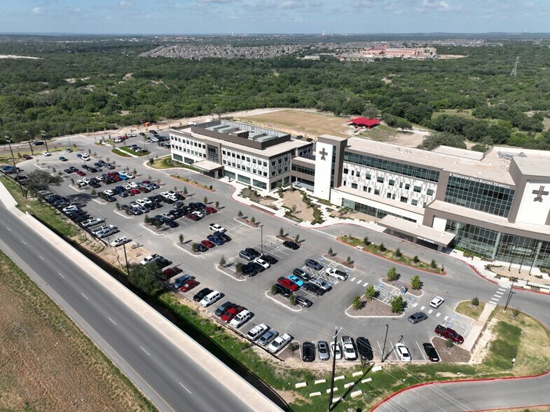More Photos Of 3011 W Loop 1604 N, San Antonio Medical For Lease